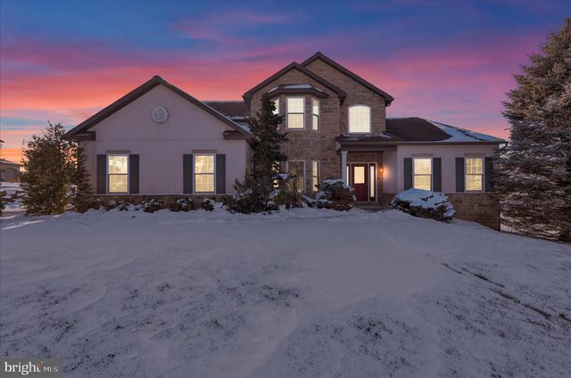 46 AUGUSTA LN, Fleetwood, PA 19522