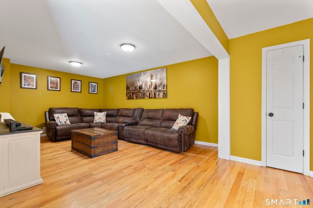 35 Rosemount Avenue, Waterbury, CT 06708