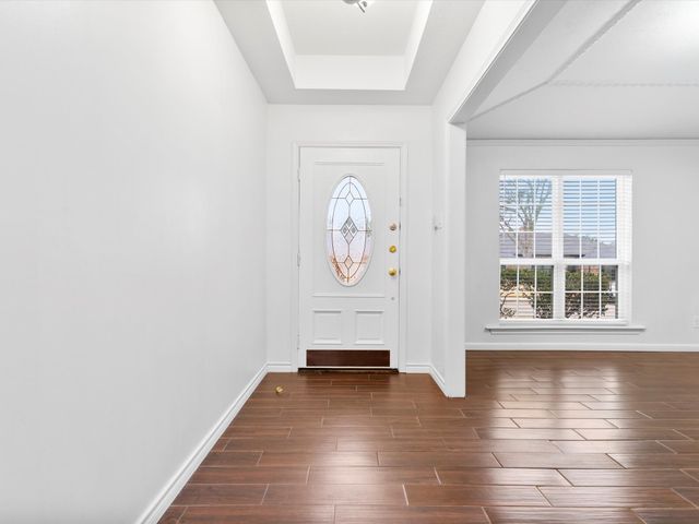 1915 Chesham Drive, Carrollton, TX 75007