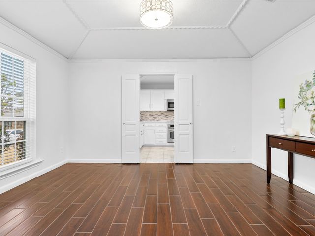 1915 Chesham Drive, Carrollton, TX 75007