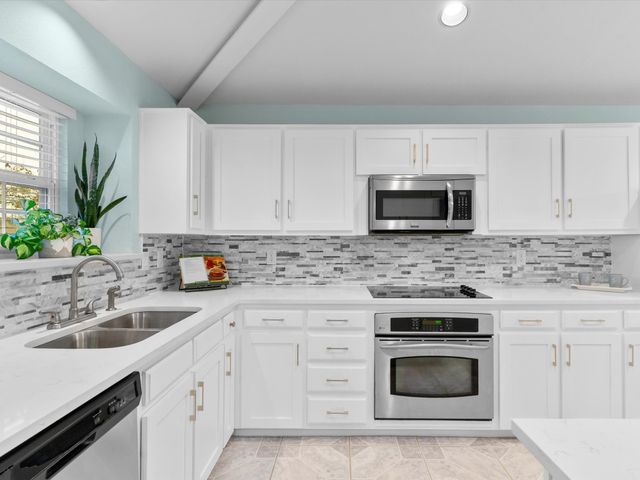 1915 Chesham Drive, Carrollton, TX 75007