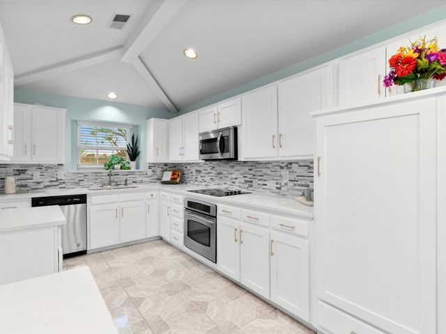 1915 Chesham Drive, Carrollton, TX 75007