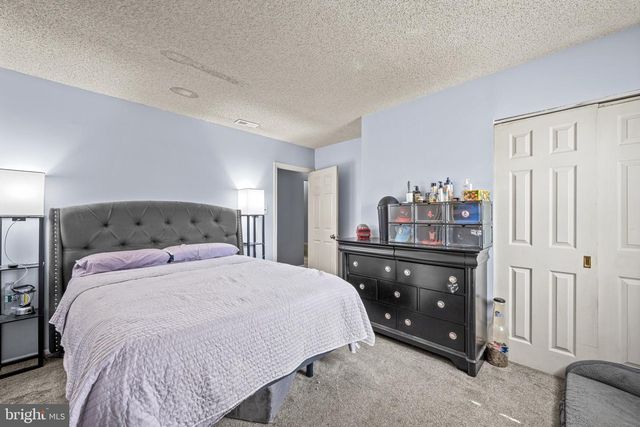 78 GIRARD AVE, Sicklerville, NJ 08081