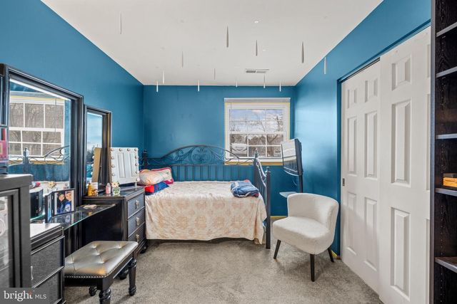 78 GIRARD AVE, Sicklerville, NJ 08081