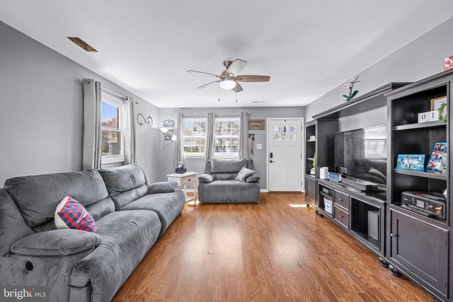 78 GIRARD AVE, Sicklerville, NJ 08081