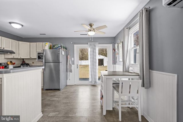 78 GIRARD AVE, Sicklerville, NJ 08081