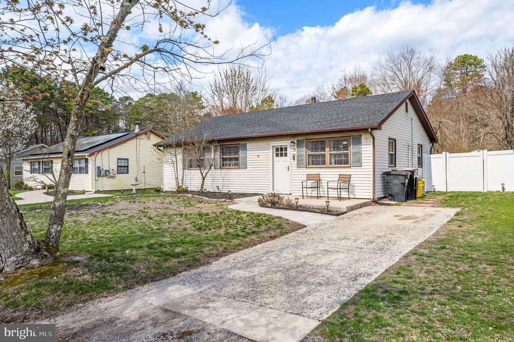 78 GIRARD AVE, Sicklerville, NJ 08081