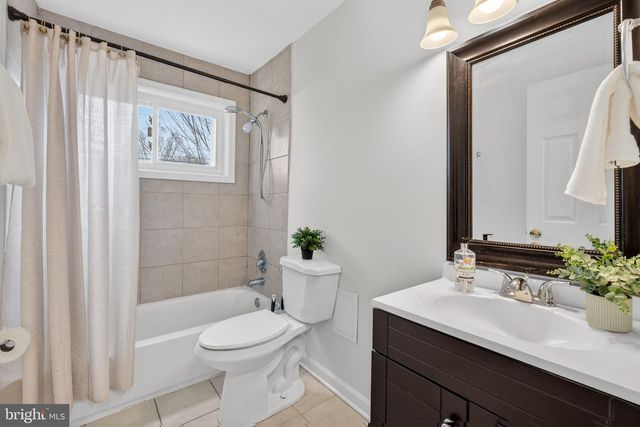 1702 VEIRS MILL RD, Rockville, MD 20851