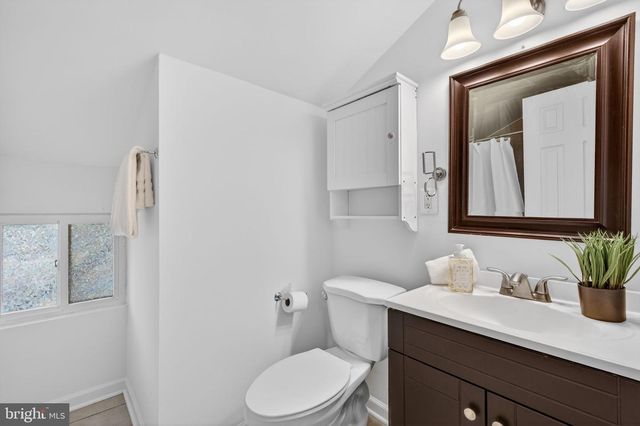 1702 VEIRS MILL RD, Rockville, MD 20851