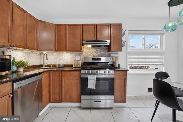 1702 VEIRS MILL RD, Rockville, MD 20851