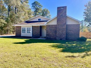 992 Morriston Rd., Petal, MS 39465