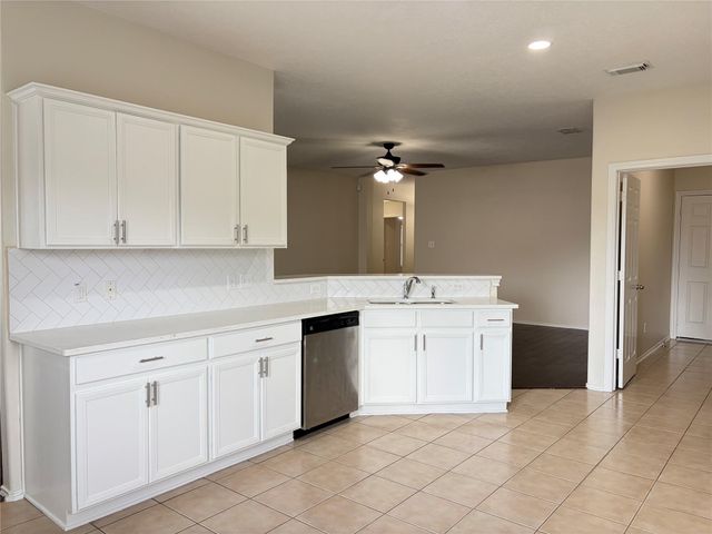 2131 Pickwick Pines Drive, Humble, TX 77396