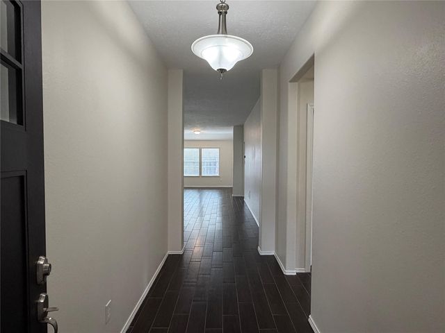2131 Pickwick Pines Drive, Humble, TX 77396