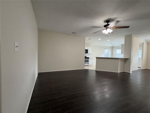 2131 Pickwick Pines Drive, Humble, TX 77396