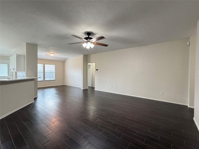 2131 Pickwick Pines Drive, Humble, TX 77396