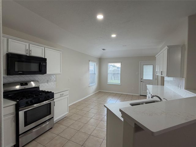 2131 Pickwick Pines Drive, Humble, TX 77396