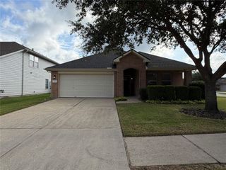 2131 Pickwick Pines Drive, Humble, TX 77396