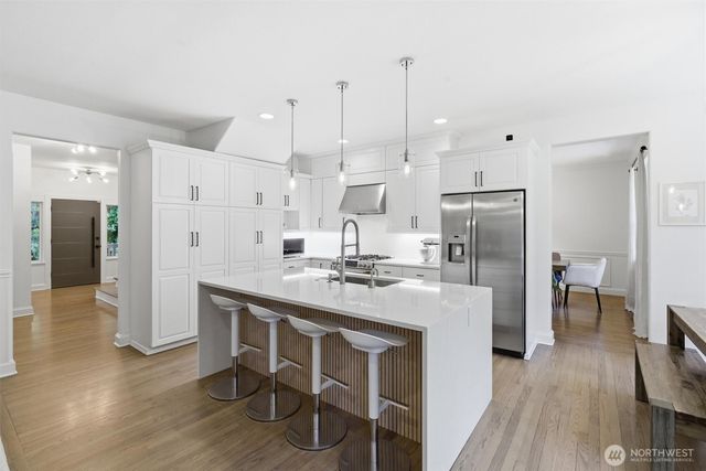 12217 NE 100th Street, Kirkland, WA 98033