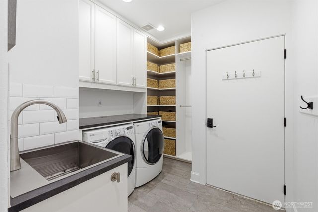 12217 NE 100th Street, Kirkland, WA 98033