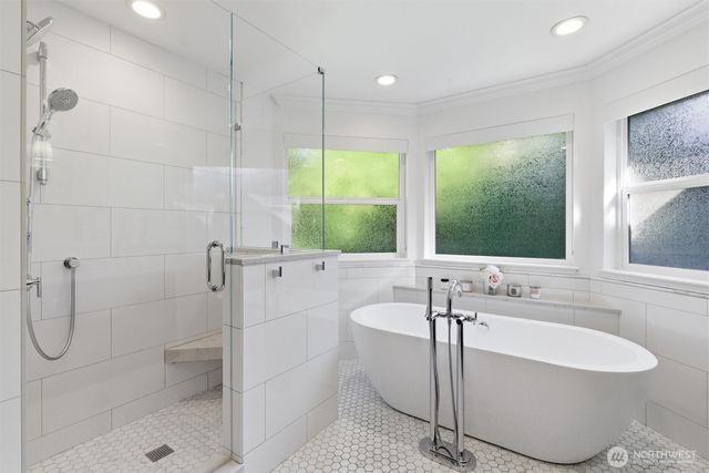 12217 NE 100th Street, Kirkland, WA 98033