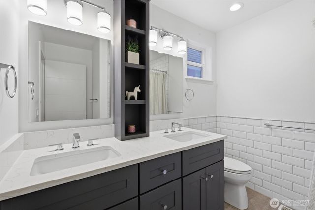 12217 NE 100th Street, Kirkland, WA 98033