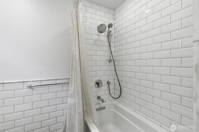 12217 NE 100th Street, Kirkland, WA 98033