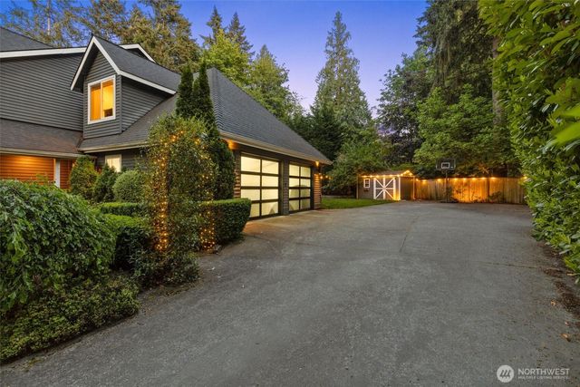 12217 NE 100th Street, Kirkland, WA 98033