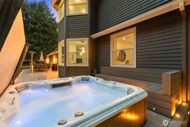 12217 NE 100th Street, Kirkland, WA 98033