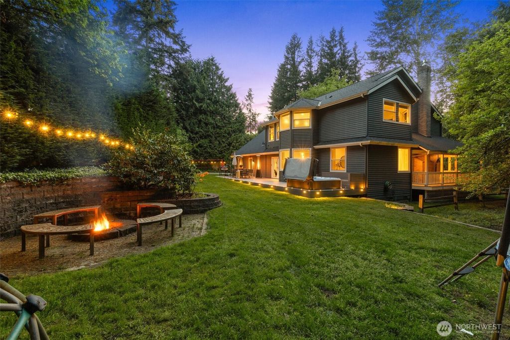 12217 NE 100th Street, Kirkland, WA 98033