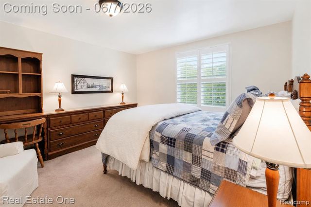 1962 Canary Court, Troy, MI 48084