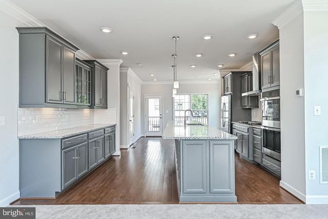 12569 TODD LN, Fairfax, VA 22033