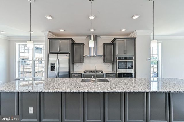 12569 TODD LN, Fairfax, VA 22033