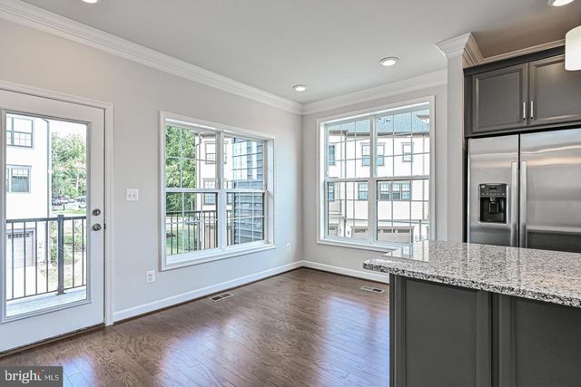 12569 TODD LN, Fairfax, VA 22033