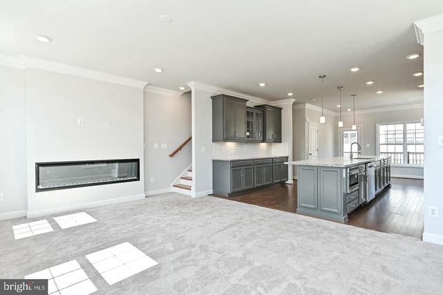 12569 TODD LN, Fairfax, VA 22033