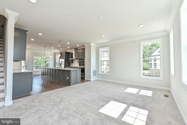 12569 TODD LN, Fairfax, VA 22033
