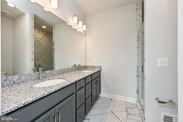 12569 TODD LN, Fairfax, VA 22033