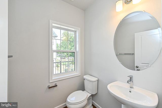 12569 TODD LN, Fairfax, VA 22033