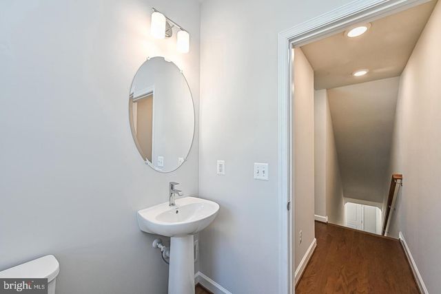 12569 TODD LN, Fairfax, VA 22033