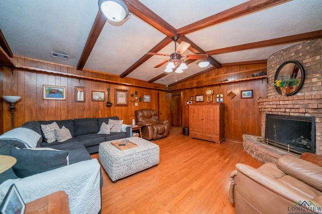 1867 Gum Springs, Longview, TX 75602