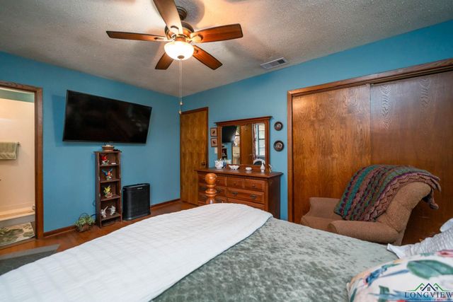 1867 Gum Springs, Longview, TX 75602