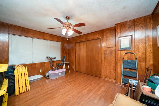 1867 Gum Springs, Longview, TX 75602