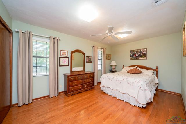 1867 Gum Springs, Longview, TX 75602