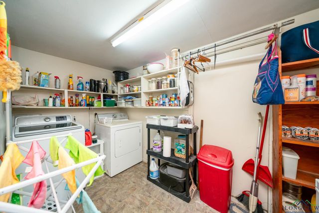 1867 Gum Springs, Longview, TX 75602