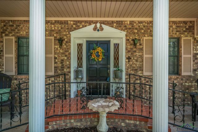 1867 Gum Springs, Longview, TX 75602