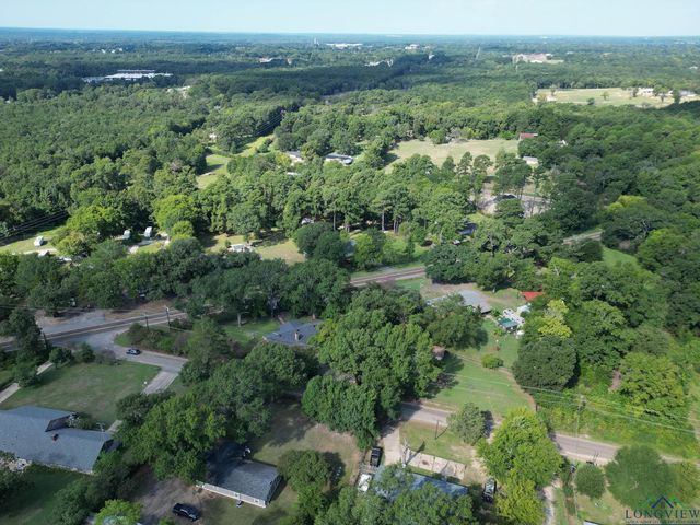 1867 Gum Springs, Longview, TX 75602