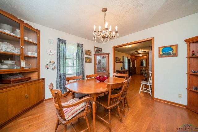 1867 Gum Springs, Longview, TX 75602