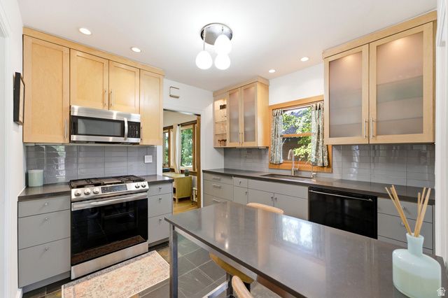 1455 E KENSINGTON AVE, Salt Lake City, UT 84105