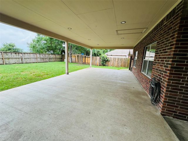 12810 Gable Wind Mill Lane, Houston, TX 77044