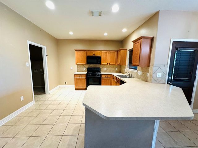 12810 Gable Wind Mill Lane, Houston, TX 77044