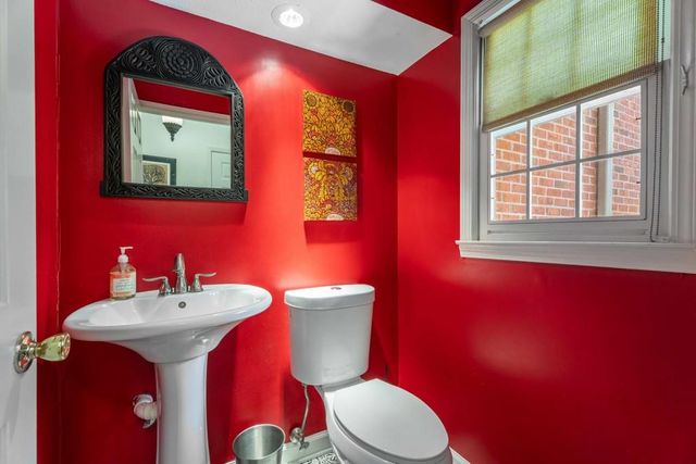 617 Kimberly NE Lane, Atlanta, GA 30306